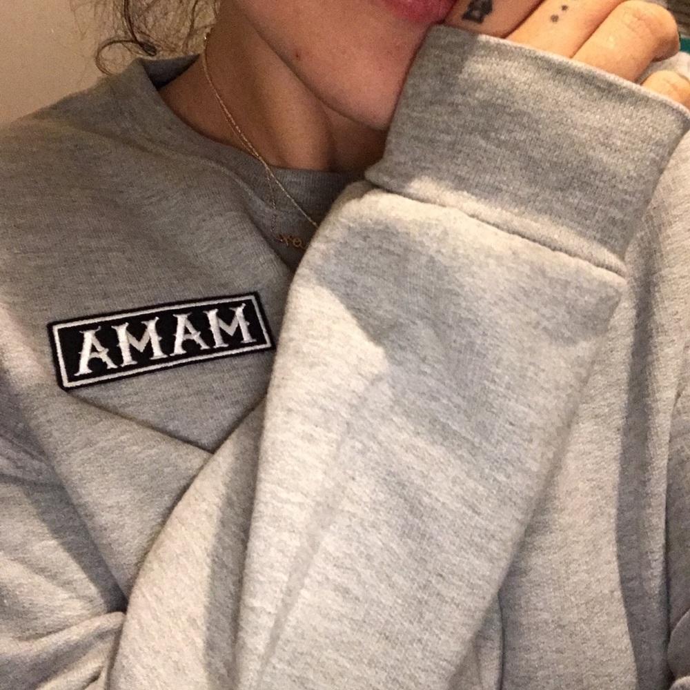 MAMA crewneck